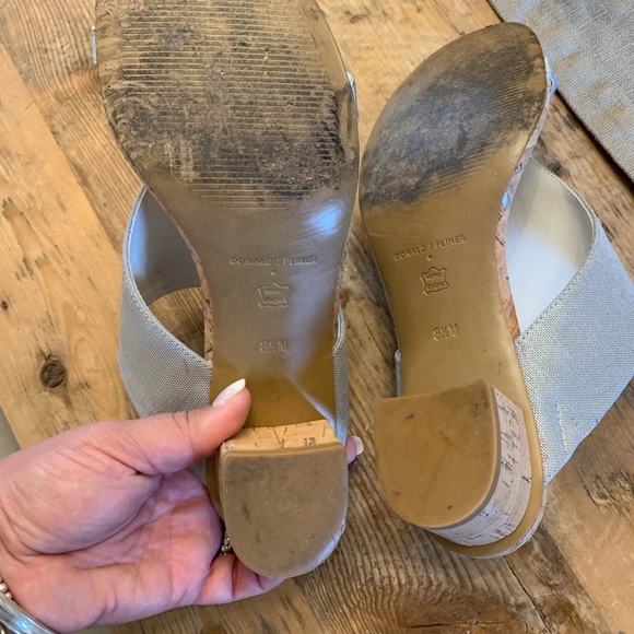 Donald J Pliner square heel sandals - Picture 6 of 6